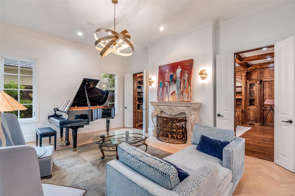 Jackson Heights 01 - Residential