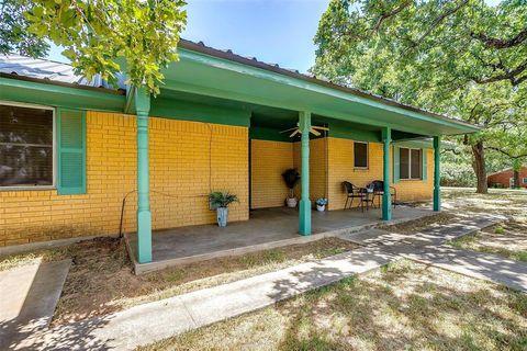 A home in Springtown