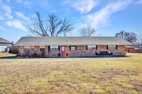 1016 E Fm 902 Howe TX 75459