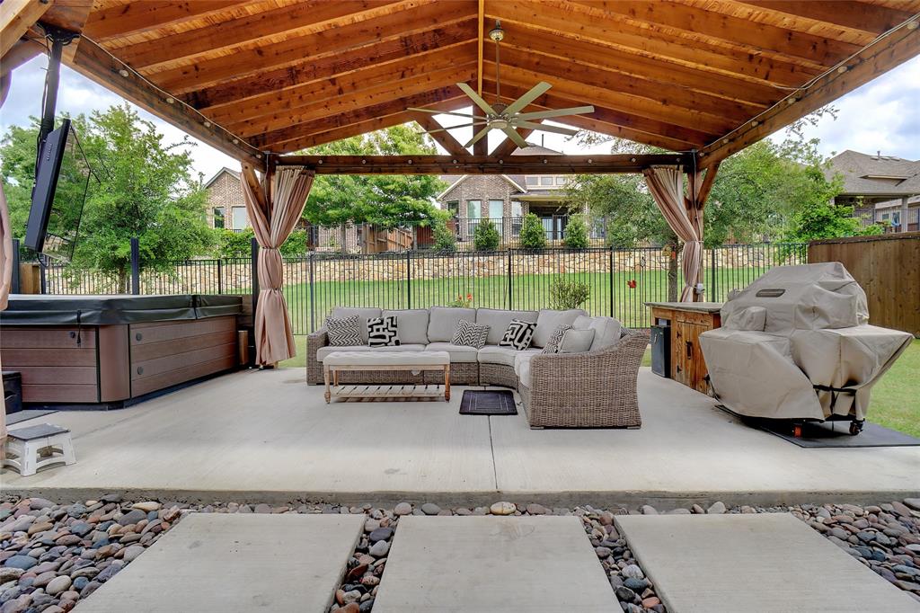 11370 Bull Head Lane