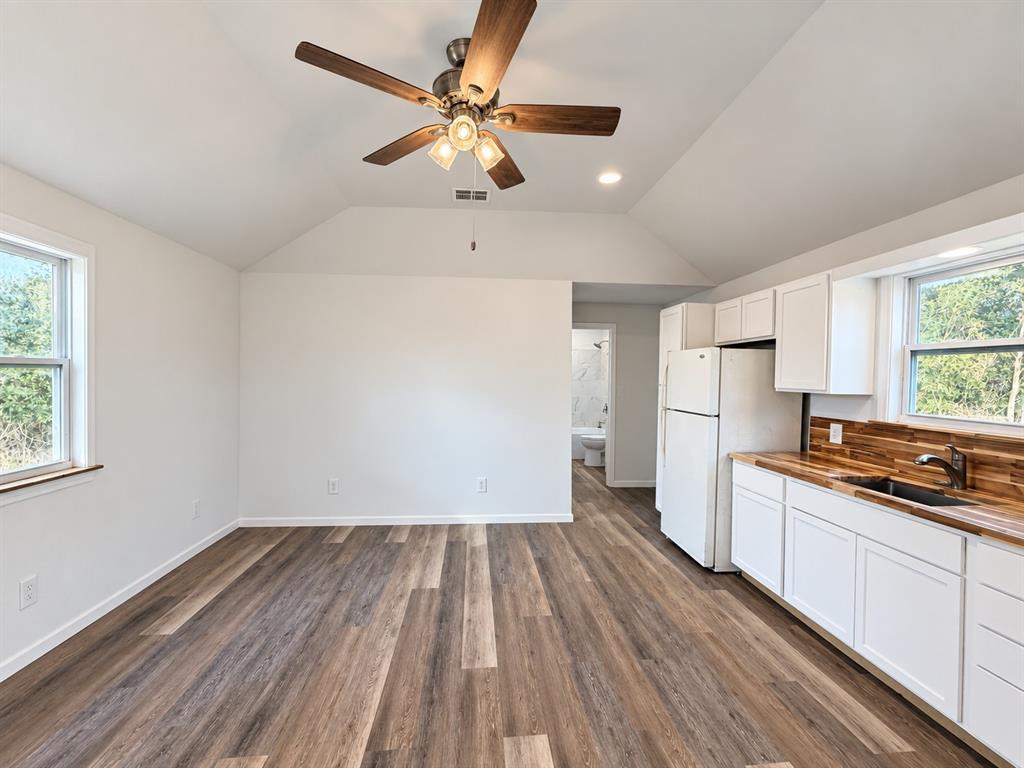 818 S Austin