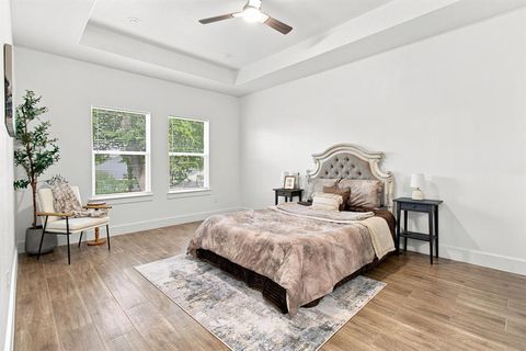 Tiny photo for 3116 Roosevelt Avenue, Fort Worth, TX 76106 (MLS # 21330400)
