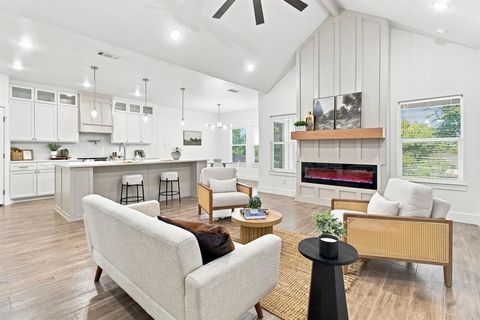Tiny photo for 3116 Roosevelt Avenue, Fort Worth, TX 76106 (MLS # 21330400)