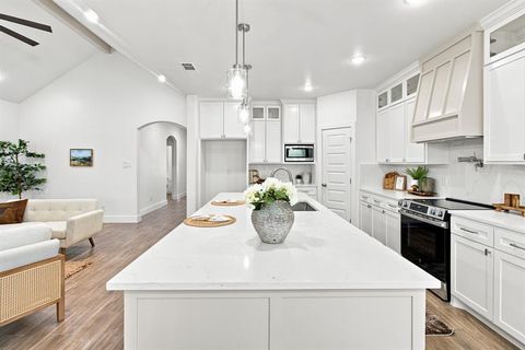 Tiny photo for 3116 Roosevelt Avenue, Fort Worth, TX 76106 (MLS # 21330400)