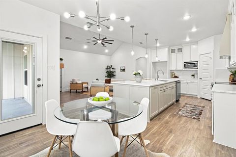 Tiny photo for 3116 Roosevelt Avenue, Fort Worth, TX 76106 (MLS # 21330400)