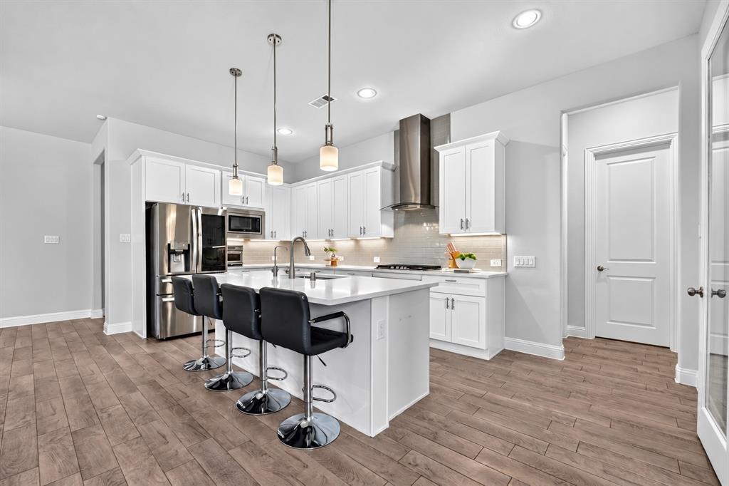 12728 Royal Oaks Lane
