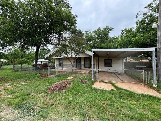 316 ALLEY ST, PERRIN, TX 76486 - Image 77c1046f37dadd6fccbbaa604cfeb2ef/2053032286