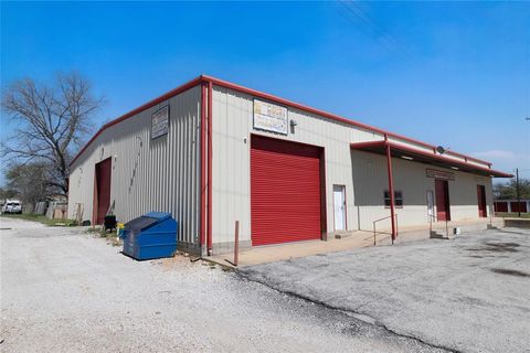 117 E. Bivar De Leon TX 76444