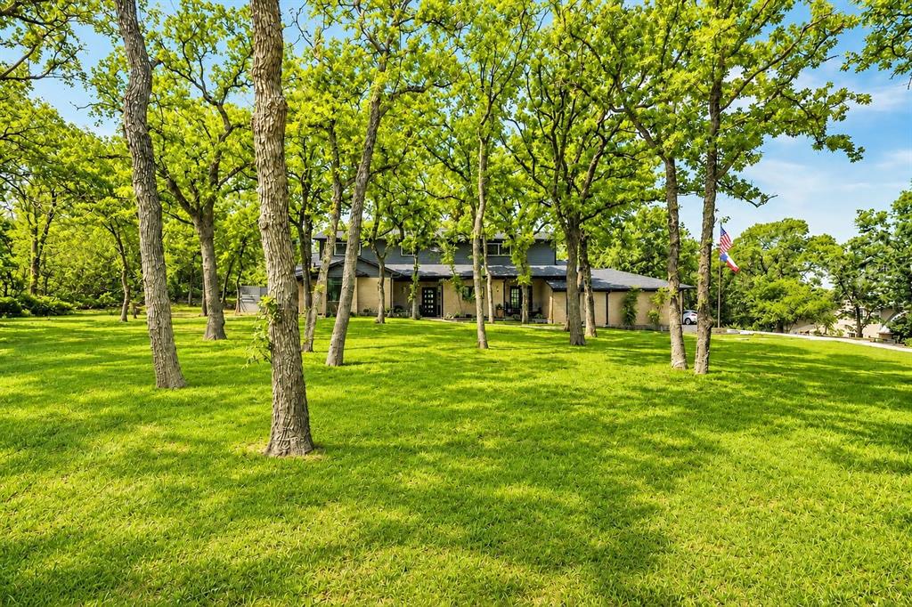 900 E Pioneer Circle