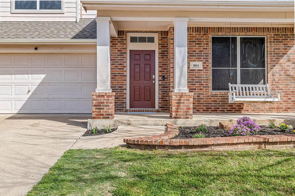 804 Ridge Point Drive