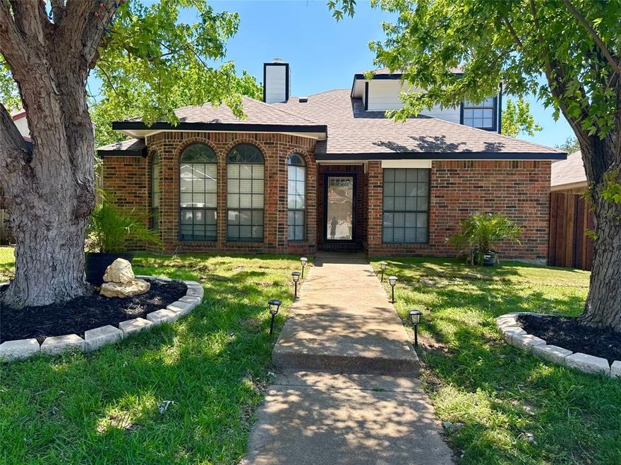 Charming and well-maintained 4-bedroom, 2-bath home featuring a versatile game room, ideally located in the heart of Fort Worth! This thoughtfully designed home offers a functional and inviting layout, perfect for both everyday living and entertaining.
This property also offers convenient rear entry access. Enjoy an active lifestyle with a nearby park trail just a short walk away, along with Bluebonnet Elementary conveniently within walking distance.
Situated in the highly convenient 76137 area, you’ll enjoy quick access to major highways, shopping, dining, and everyday essentials.
Whether you’re a first-time buyer, growing family, or investor, this home presents a fantastic opportunity to own in a well-connected and desirable location. Don’t miss your chance to make it yours!