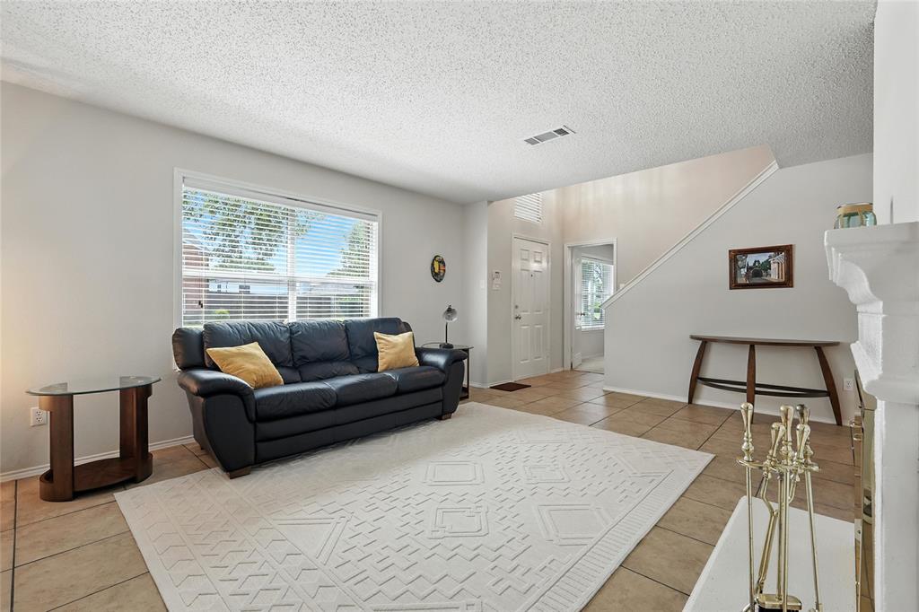 1413 Thistle Circle