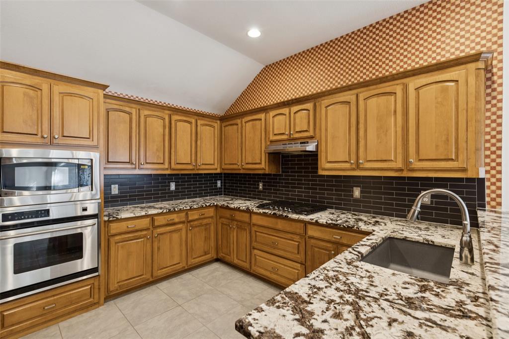 Highland On The Creek - Residential