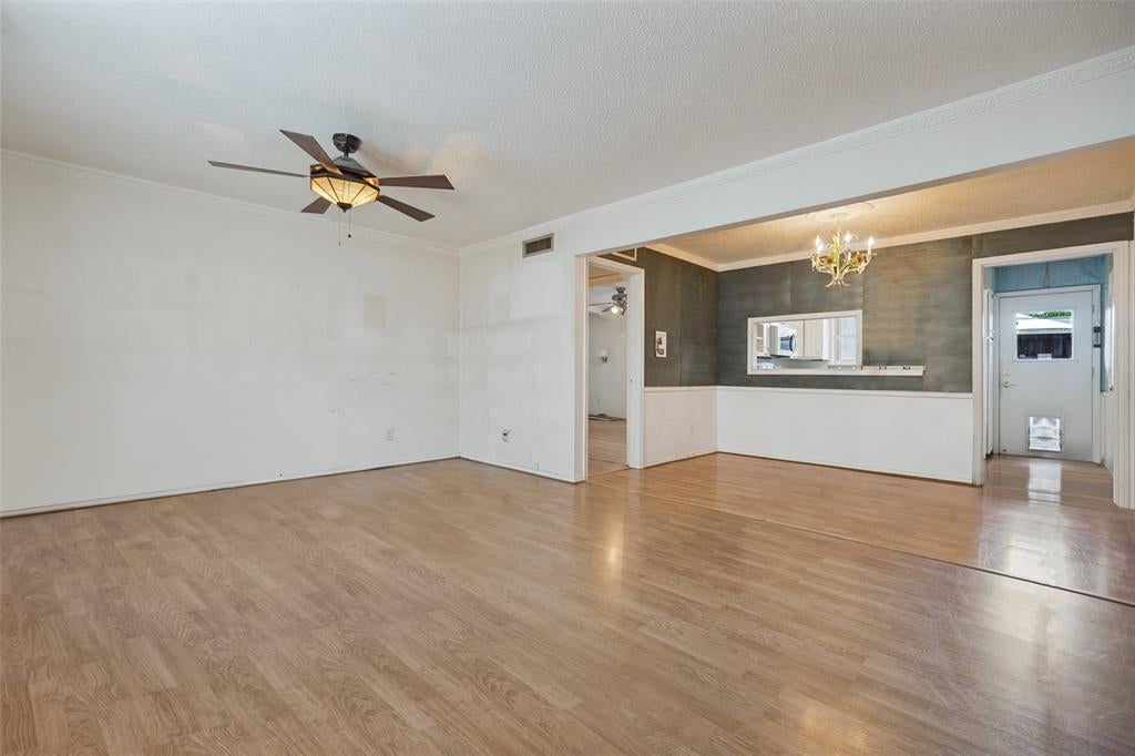 5811 Sandhurst Lane A