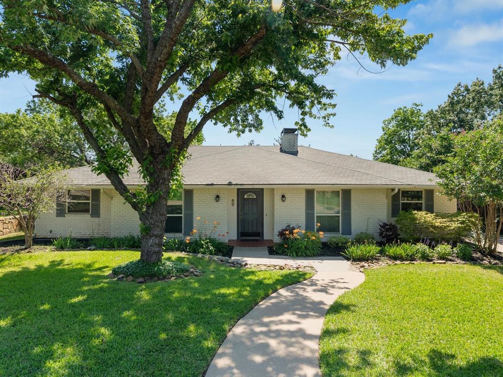 1104 Sunset Drive