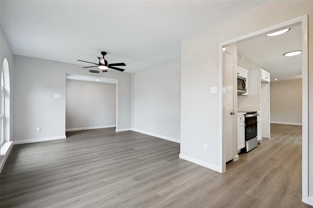 2909 Flagstone Drive