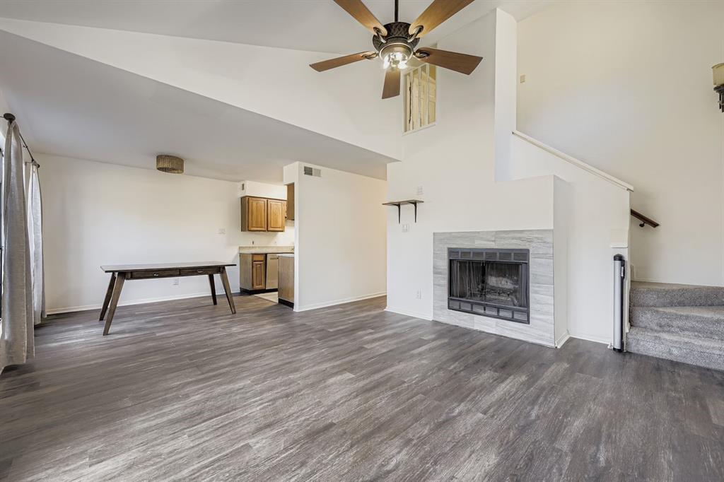 330 W Harwood Road C