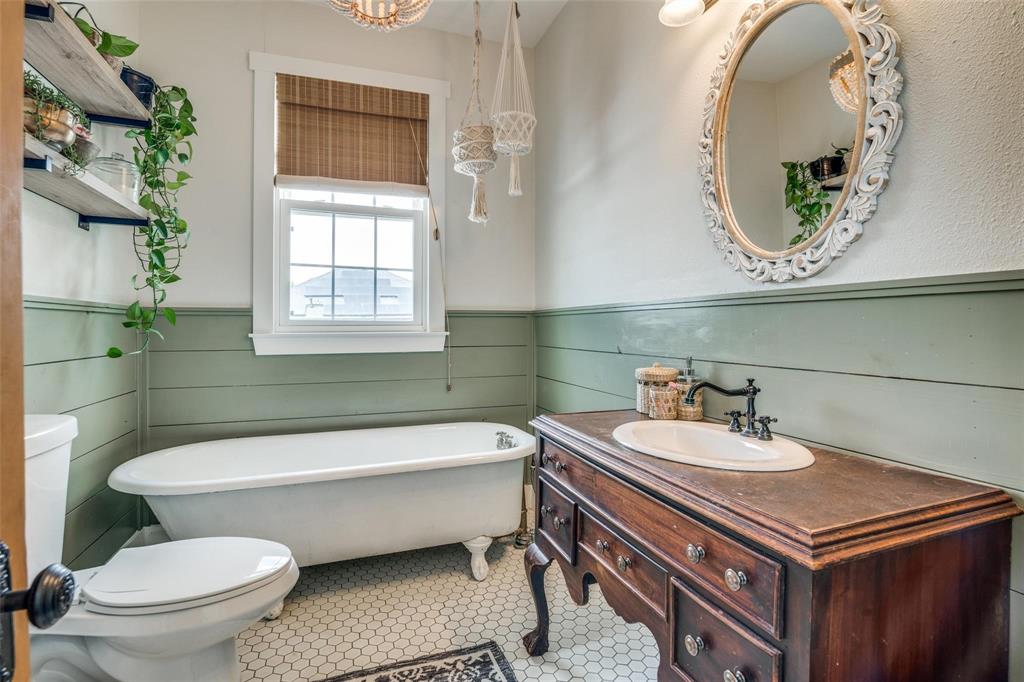 A M Moore - Residential