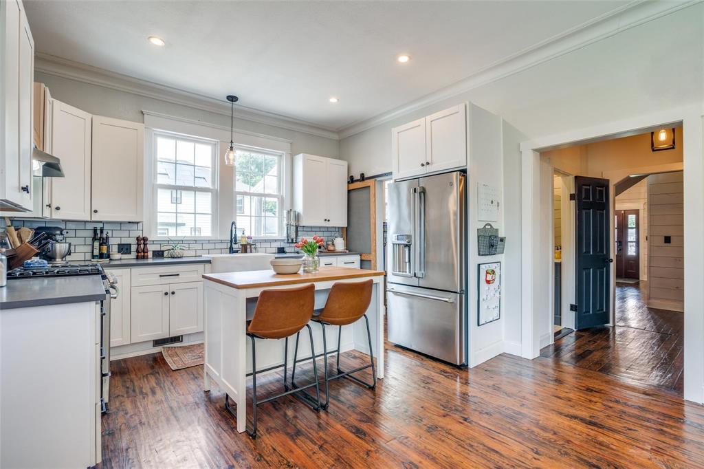 A M Moore - Residential