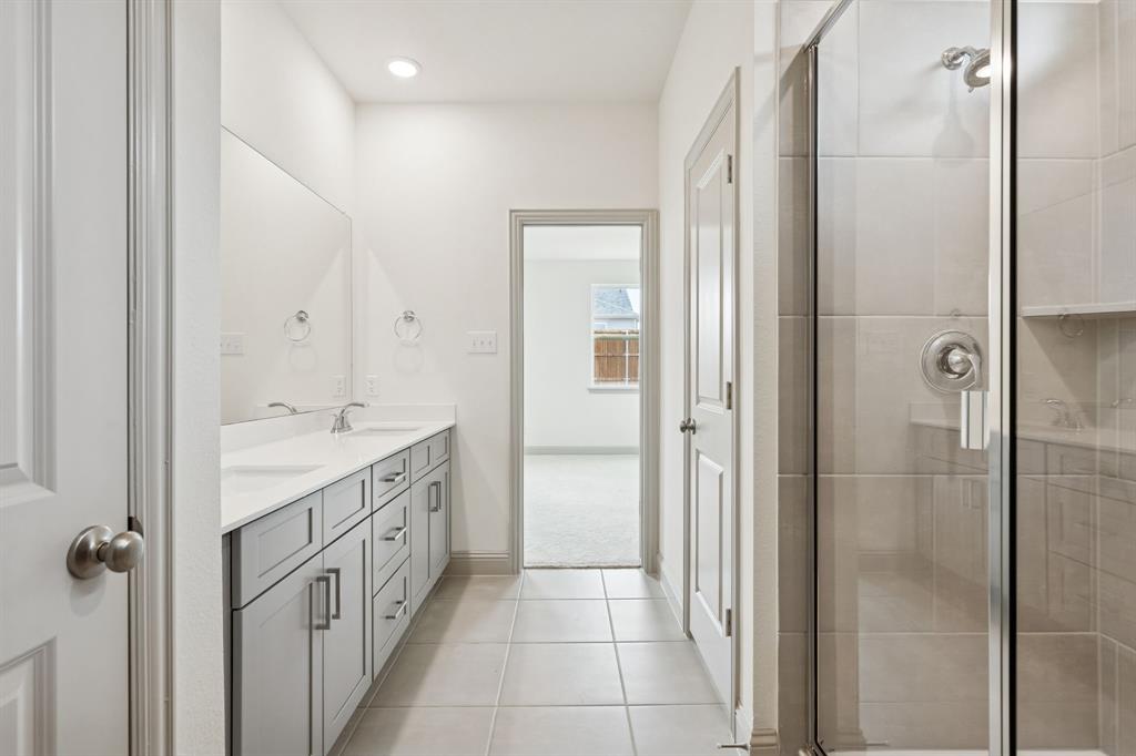 Venetian - Residential