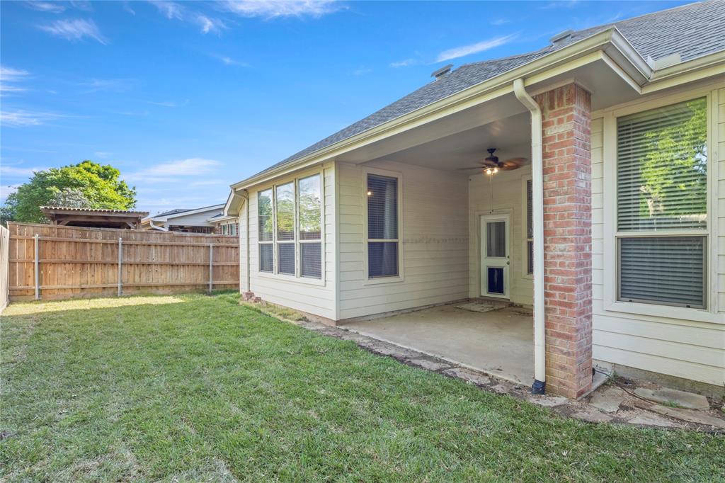 1931 Highland Oaks Drive