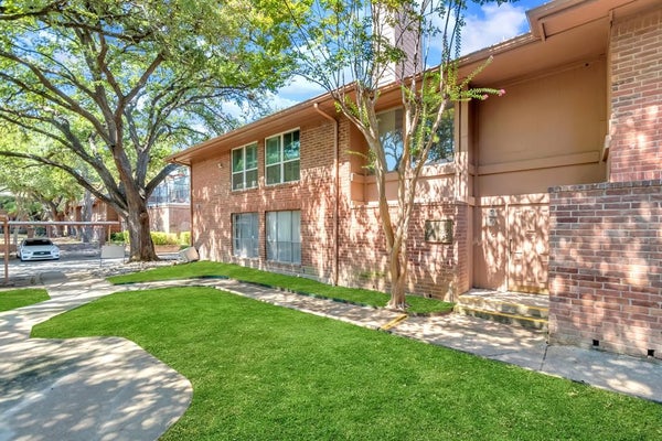 10556 HIGH HOLLOWS DR, DALLAS, TX 75230 - Image 77e671ea58543d931d41a169fa90fb2b/1431776143