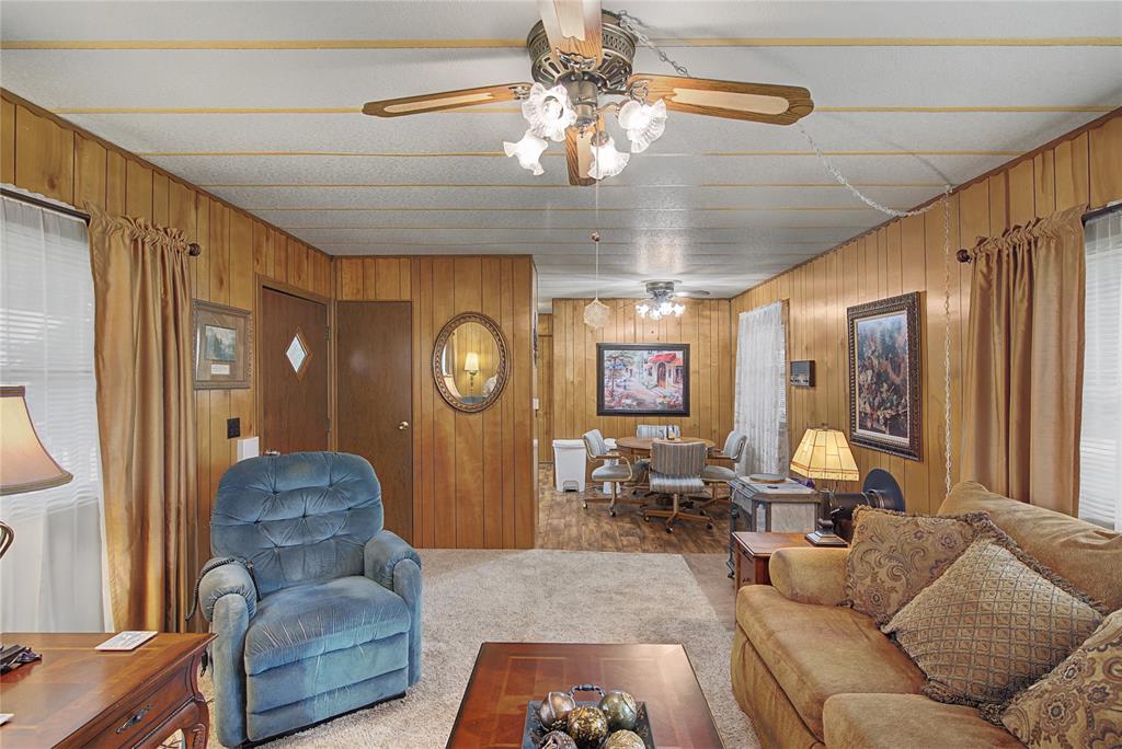 LAKE TERRACE - Residential