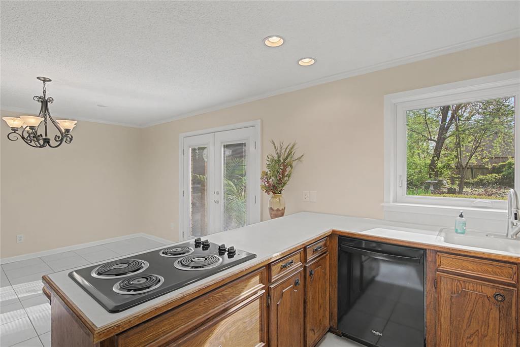 LAKE TERRACE - Residential