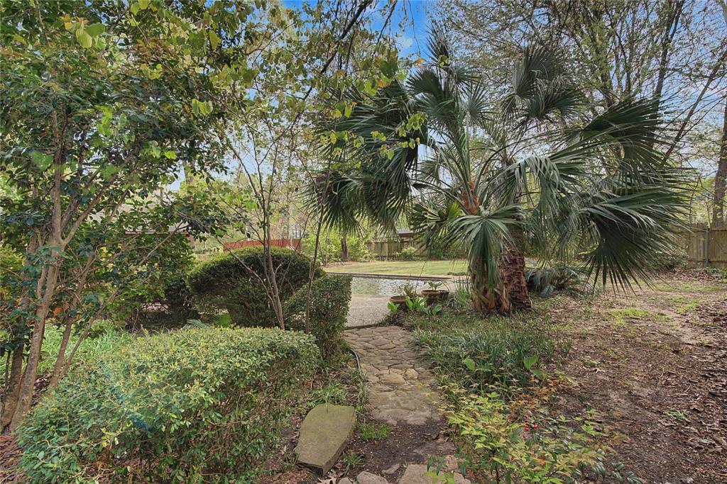 LAKE TERRACE - Residential