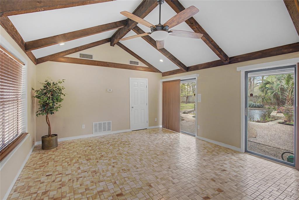 LAKE TERRACE - Residential