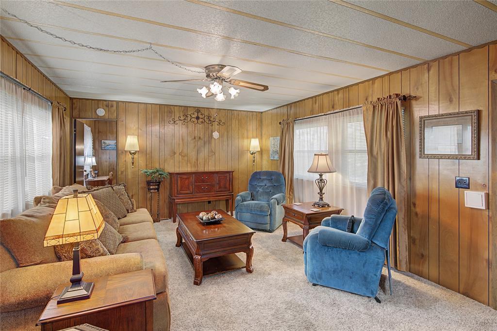 LAKE TERRACE - Residential