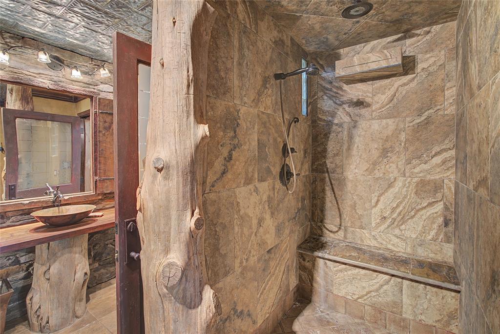 LAKE TERRACE - Residential