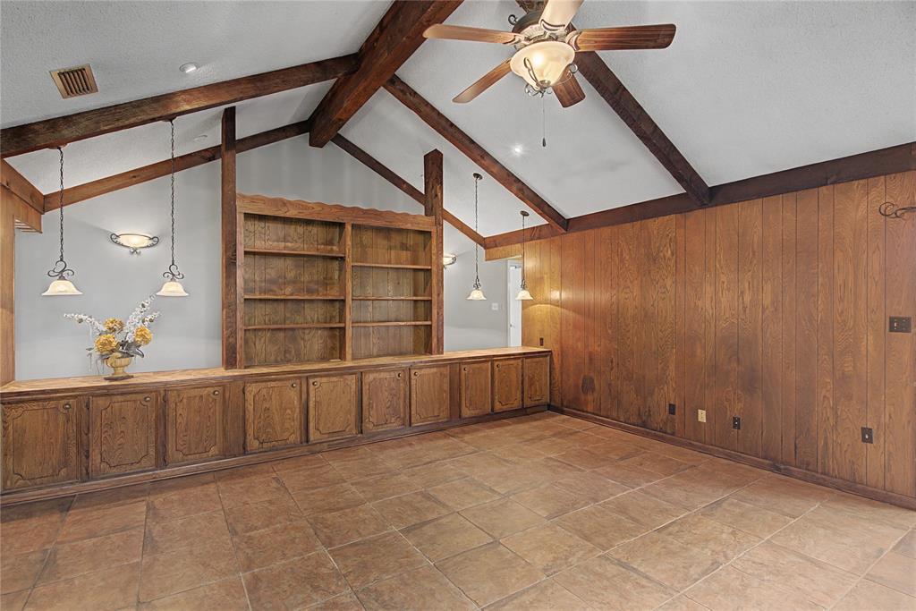 LAKE TERRACE - Residential