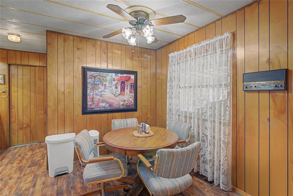 LAKE TERRACE - Residential