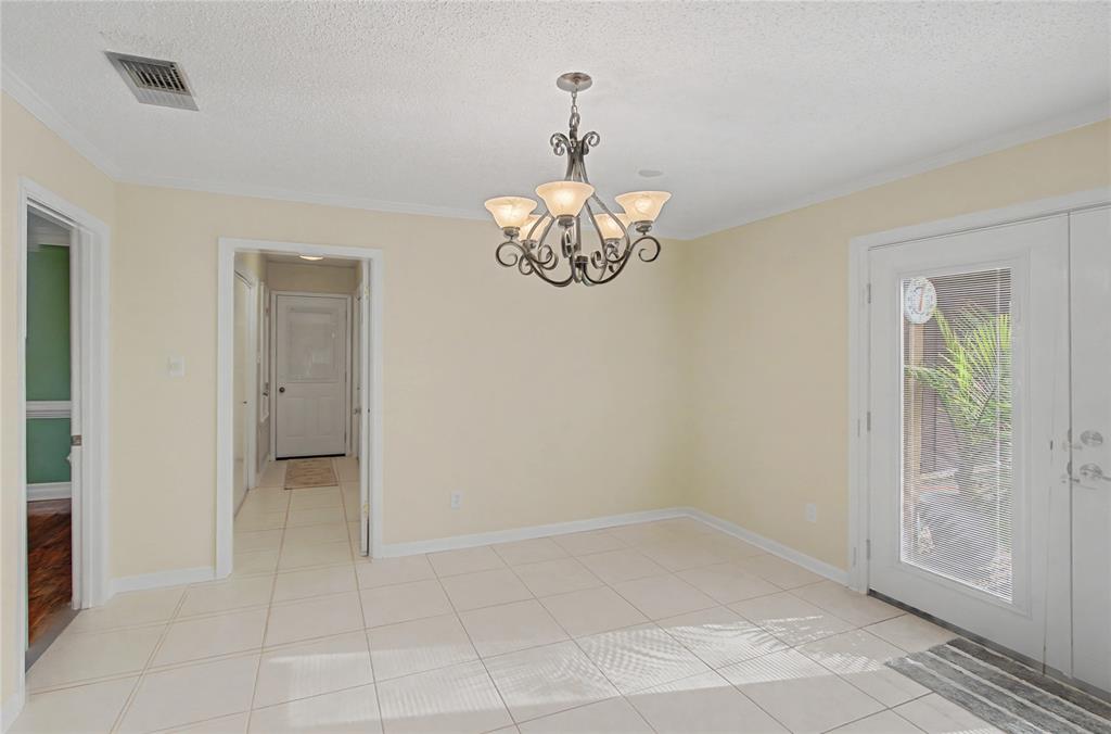 LAKE TERRACE - Residential