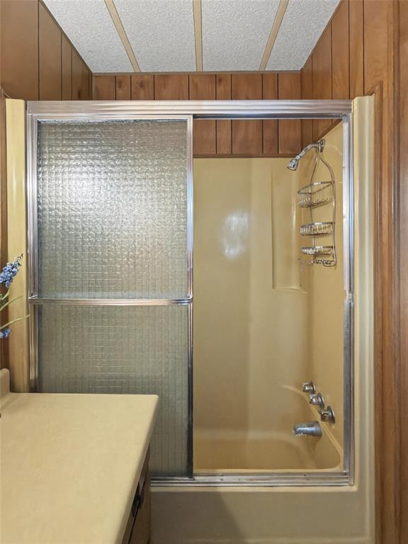 LAKE TERRACE - Residential