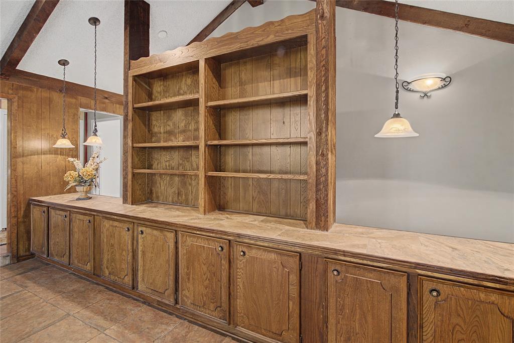 LAKE TERRACE - Residential