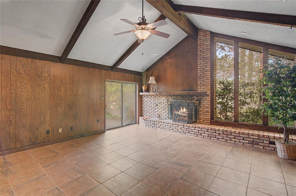 LAKE TERRACE - Residential