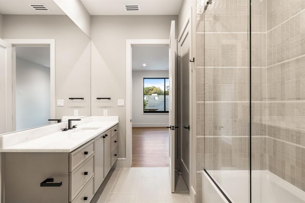 Les Jardines Add - Residential