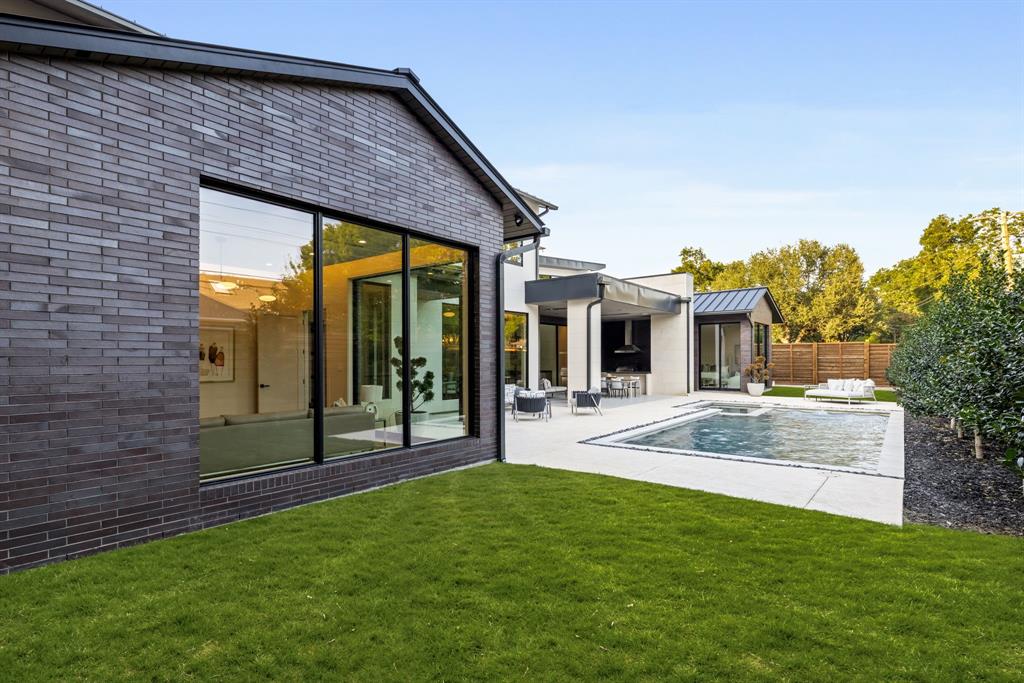 Les Jardines Add - Residential