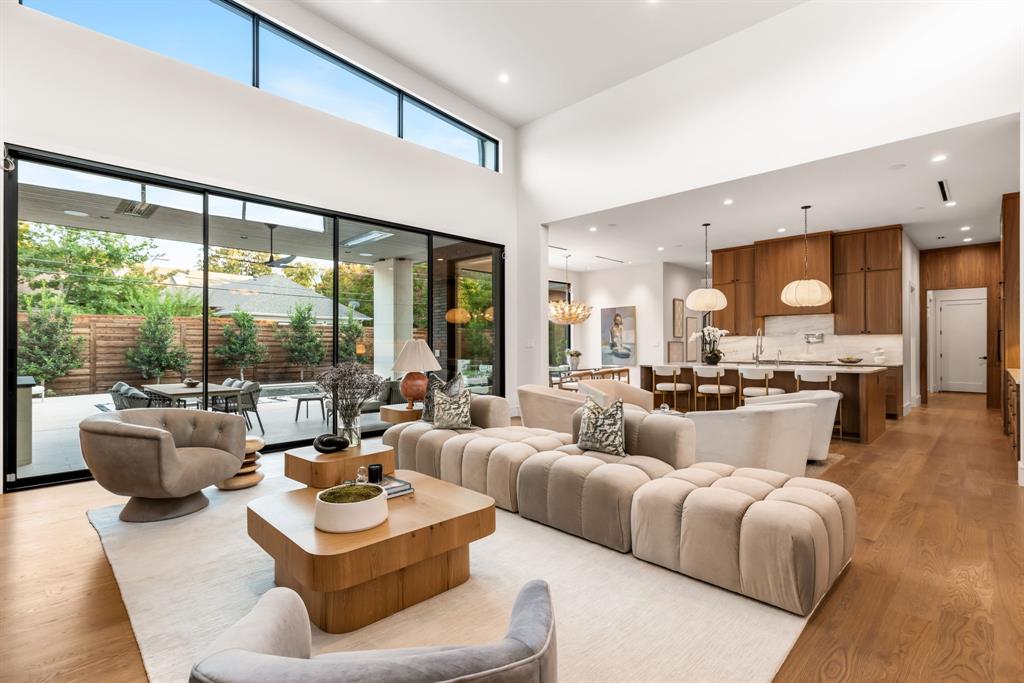 Les Jardines Add - Residential