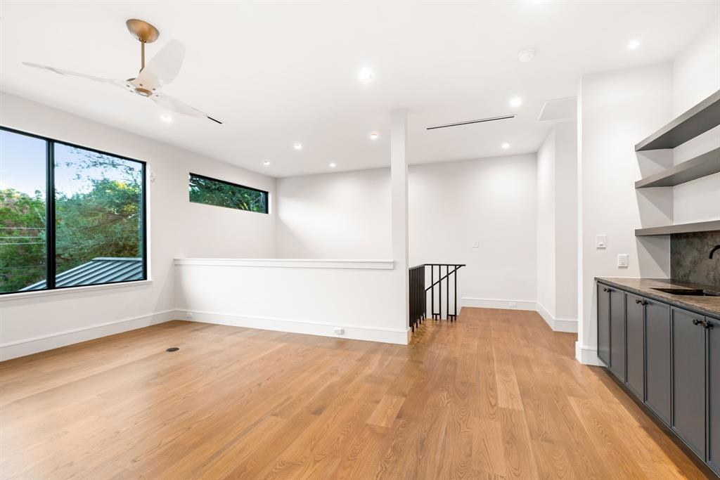 Les Jardines Add - Residential