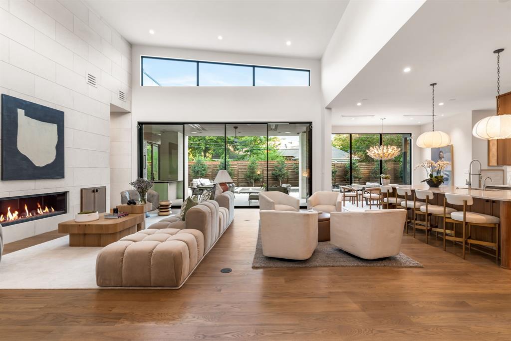 Les Jardines Add - Residential