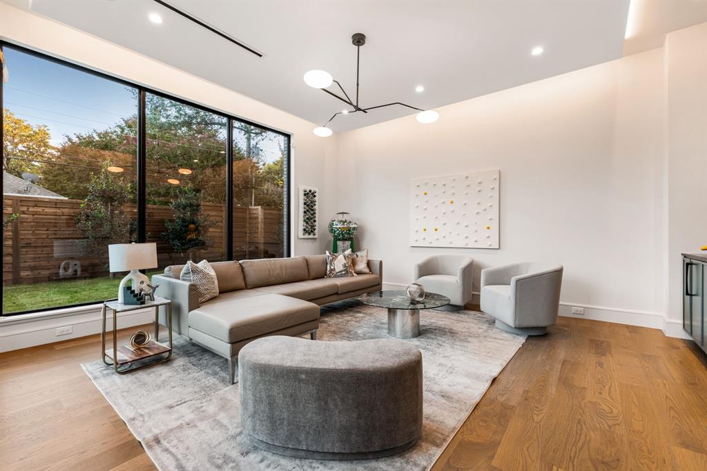 Les Jardines Add - Residential