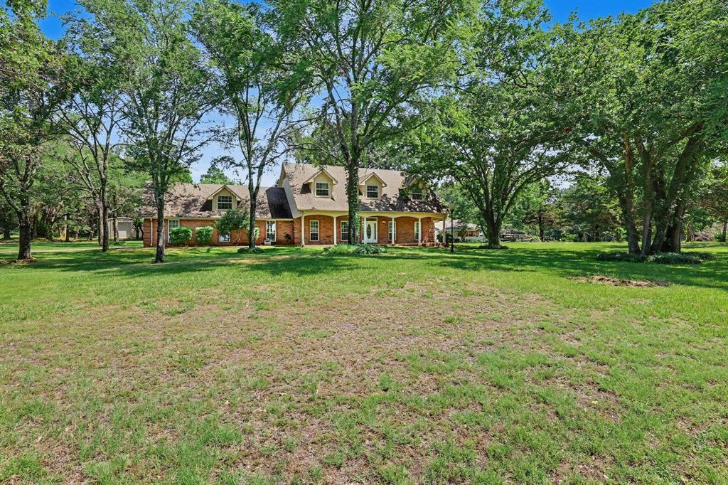 2811 N Shore Drive