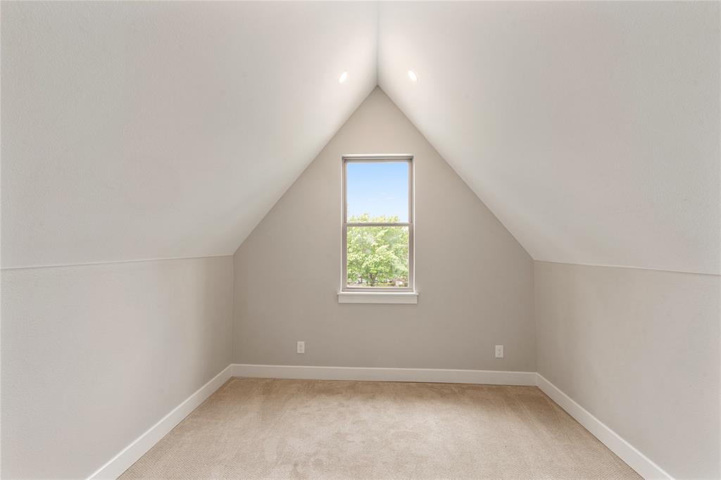 Pinnacle Club - Residential