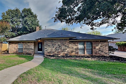 Photo of 609 Highland Meadows Drive, Highland Village, TX 75077 (MLS # 21422467)