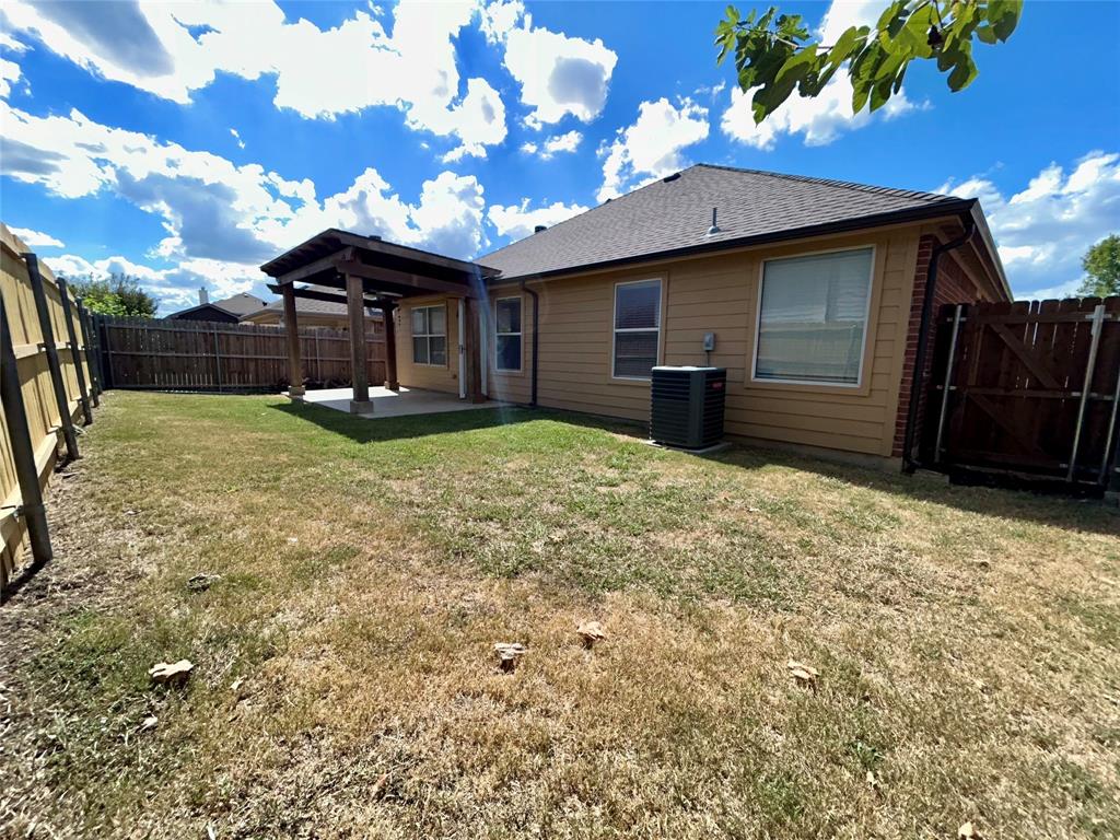 Everman Park South Add - Residential Lease