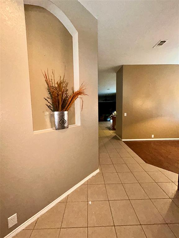 Everman Park South Add - Residential Lease