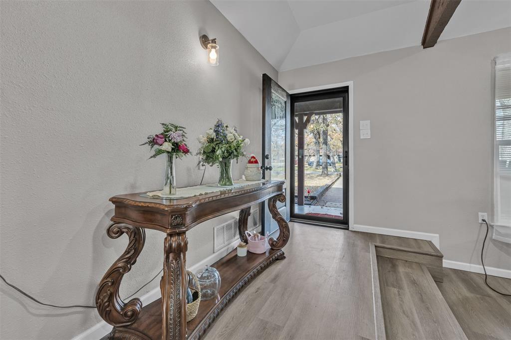 1908 Thousand Oaks Drive